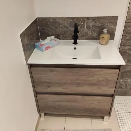 Le Charme D Ognes Apartament