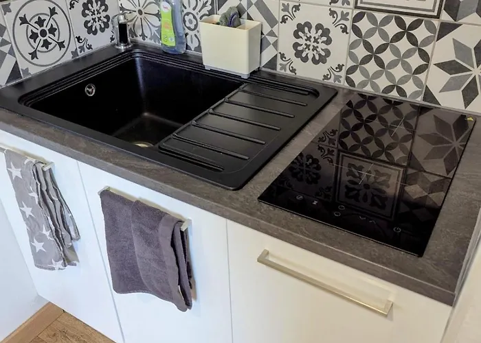 Le Charme D Ognes Apartment